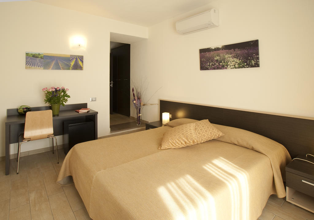 Il Puntone Vecchio Hotel Puntone di Scarlino Szoba fotó